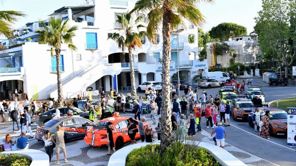La parata per la città di Misano
