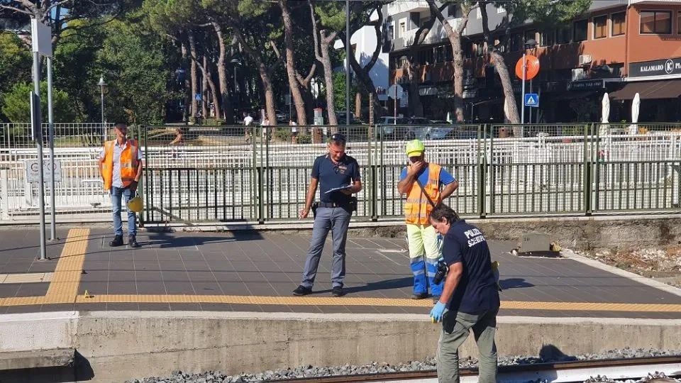 rilievi in stazione (Adriapress)