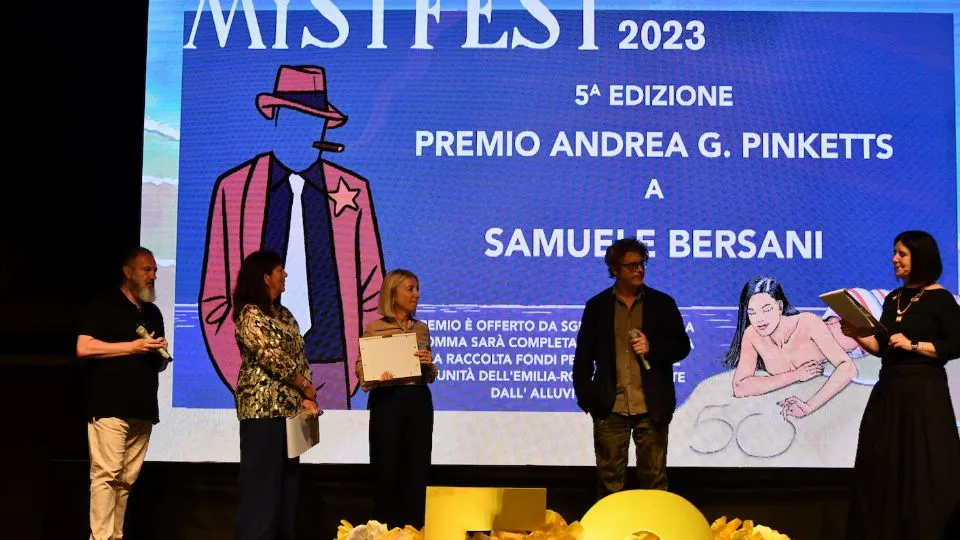 la consegna del Premio Pinketts a Samuele Bersani