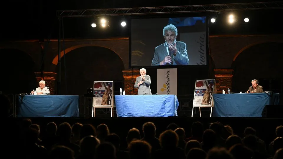 il processo
