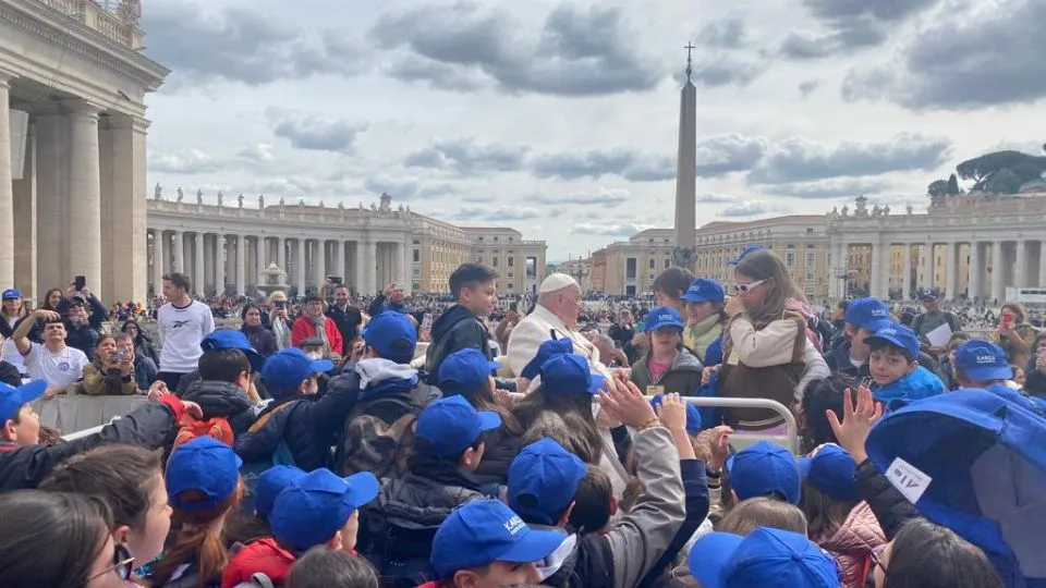 l’incontro in piazza San Pietro