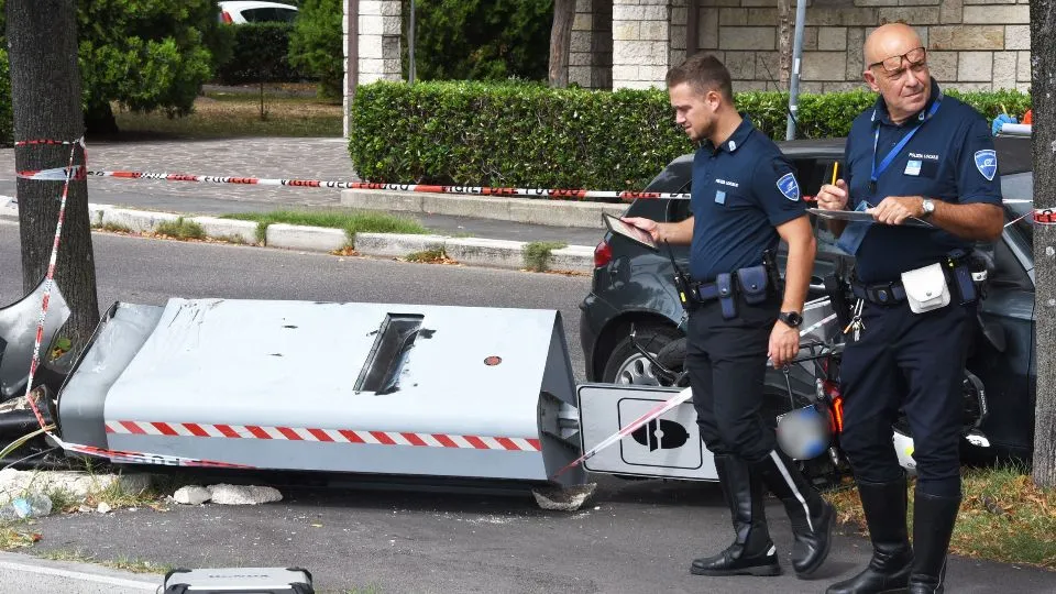 Incidente stradale via settembrini (Adriapress)
