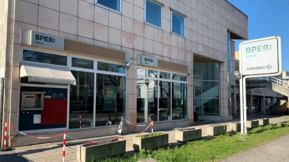 la Bper di via Caduti di Marzabotto
