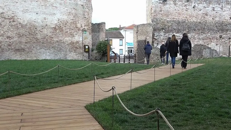 la passerella corte del soccorso