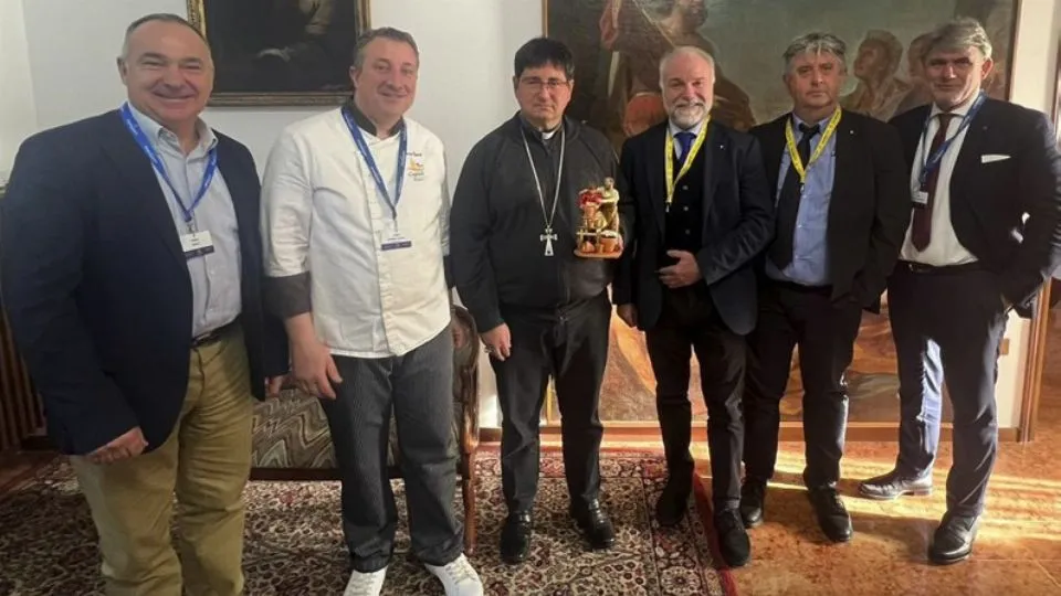 l’incontro col vescovo