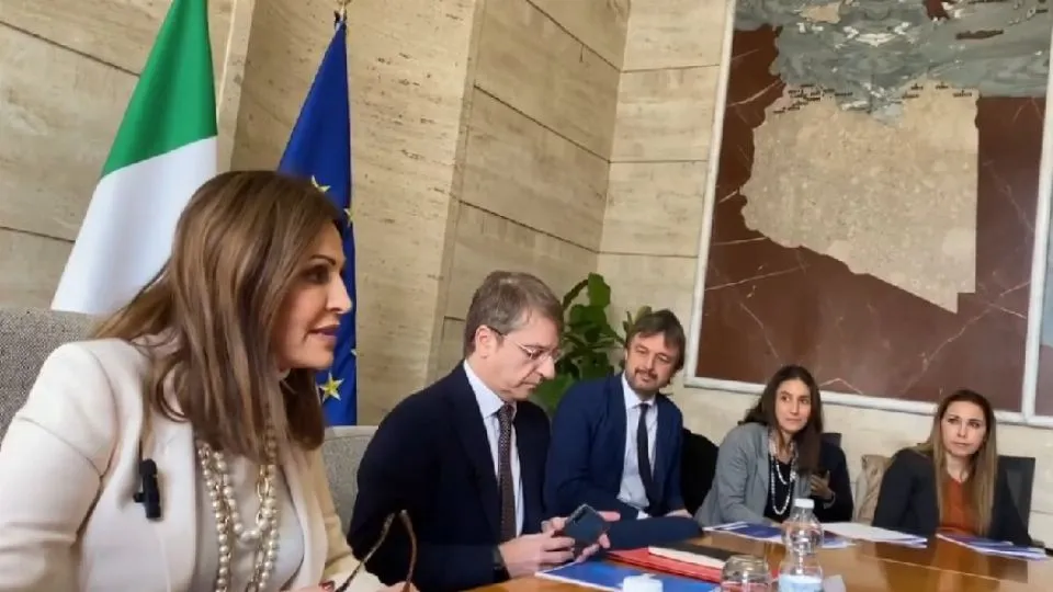la conferenza stampa