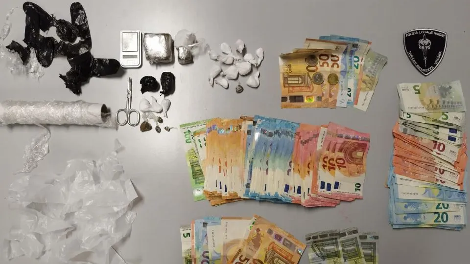 droga e soldi sequestrati dalla polizia Locale