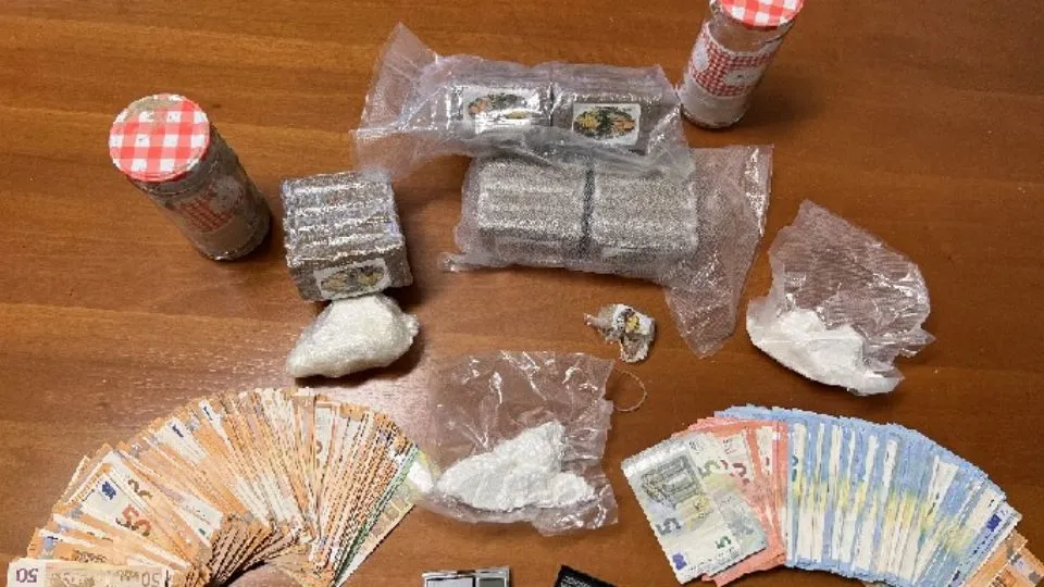 il materiale sequestrato