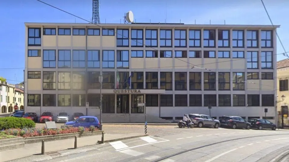 la Questura di Padova