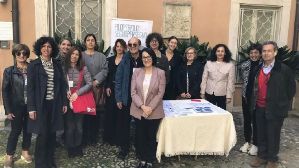 foto di gruppo alla presentazione