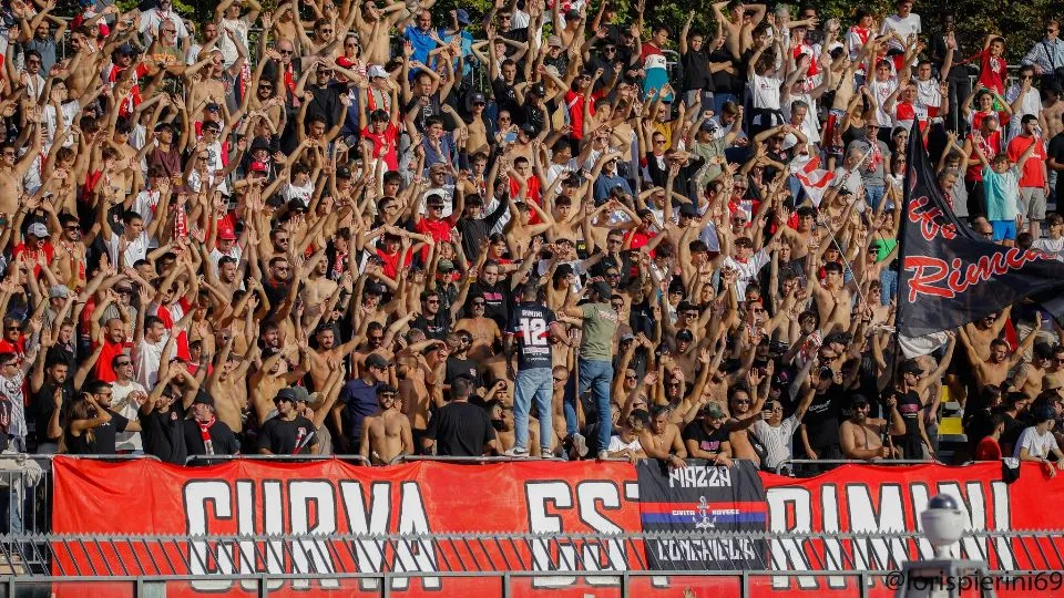La Curva Est