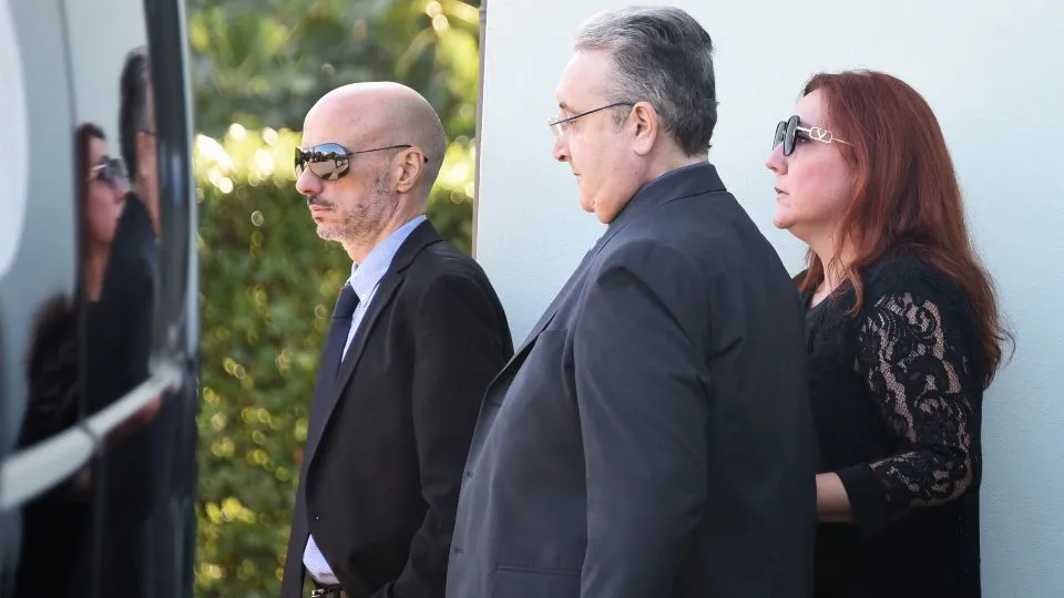 al centro Giuliano Saponi, dietro di lui la sorella Chiara (foto Migliorini)
