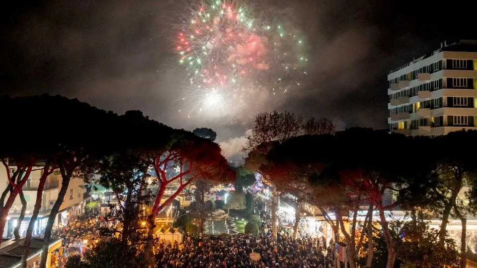 i fuochi illuminano Riccione