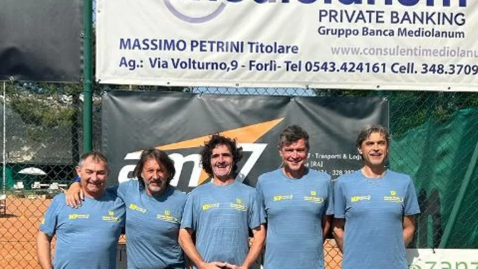 La formazione Over 55 del Circolo Tennis Cervia