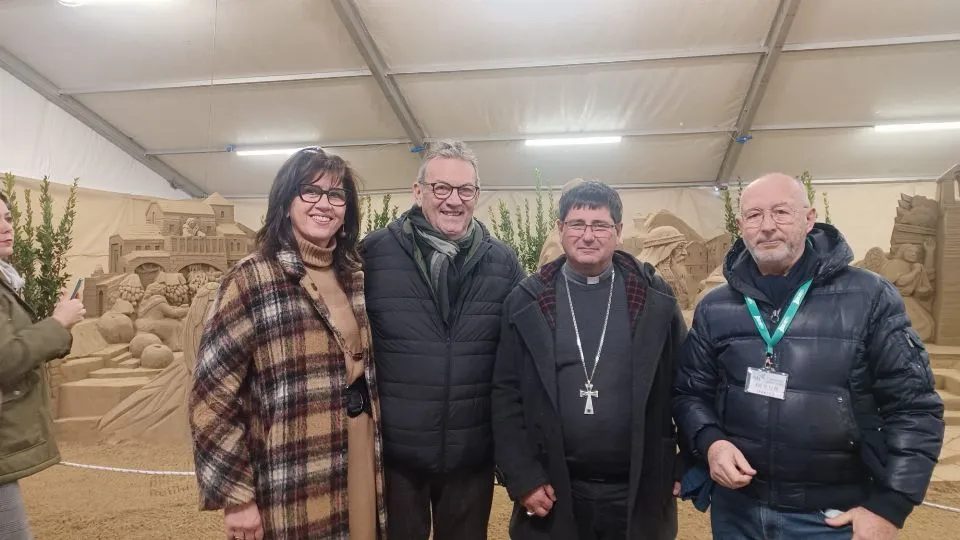 la benedizione del vescovo Anselmi