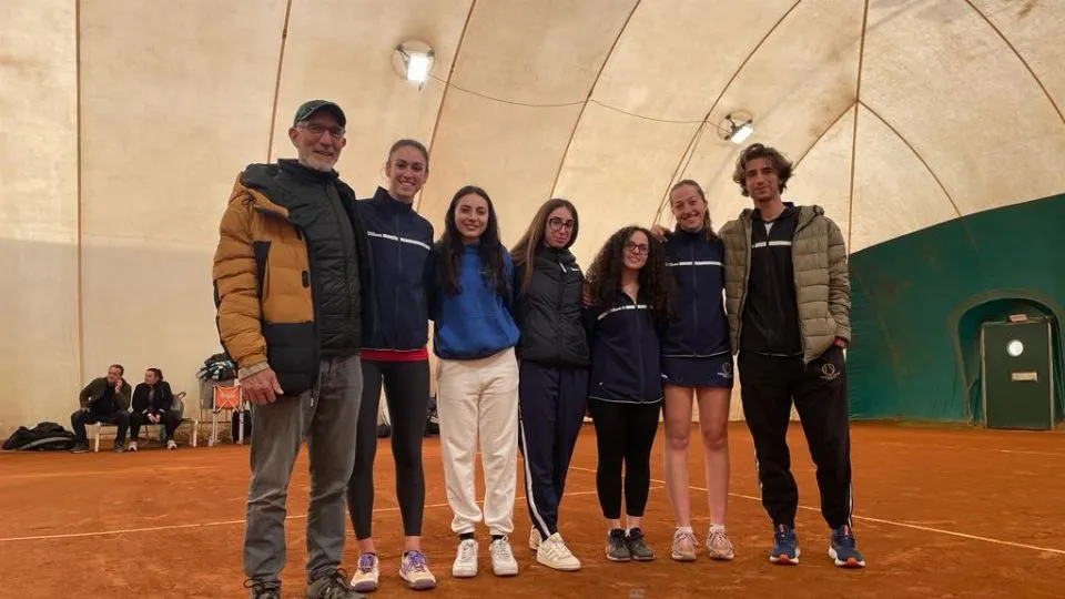 La squadra di serie C femminile del Tennis Club Viserba