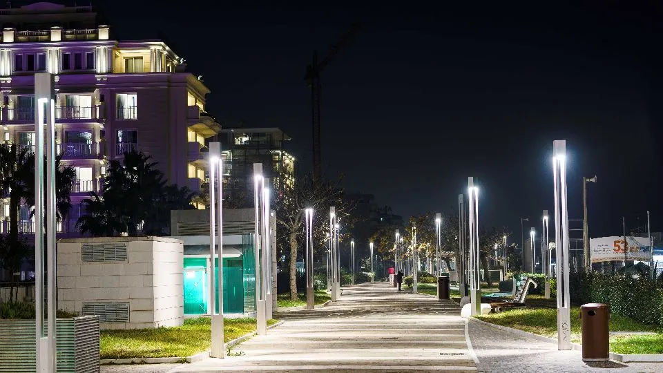Nuova Illuminazione Lungomare centro Riccione