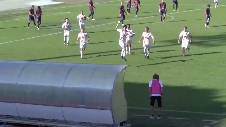 L’esultanza di Nisi dopo il gol dell’1-1