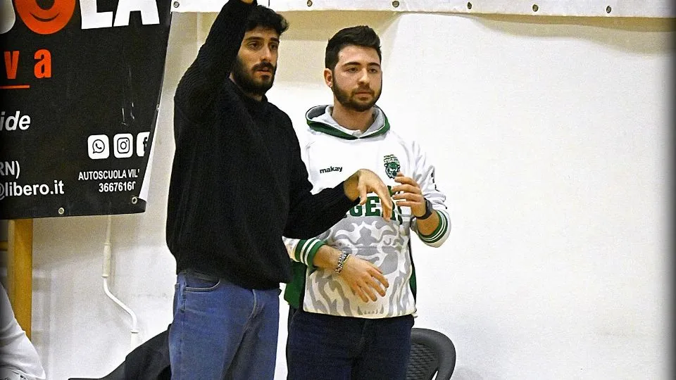 Il coach dei Villanova Tigers, Amadori, insieme al vice Ravello (Foto @Alfio Sgroi)