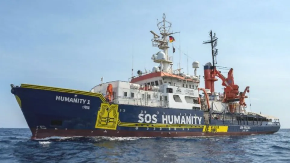 la Humanity 1