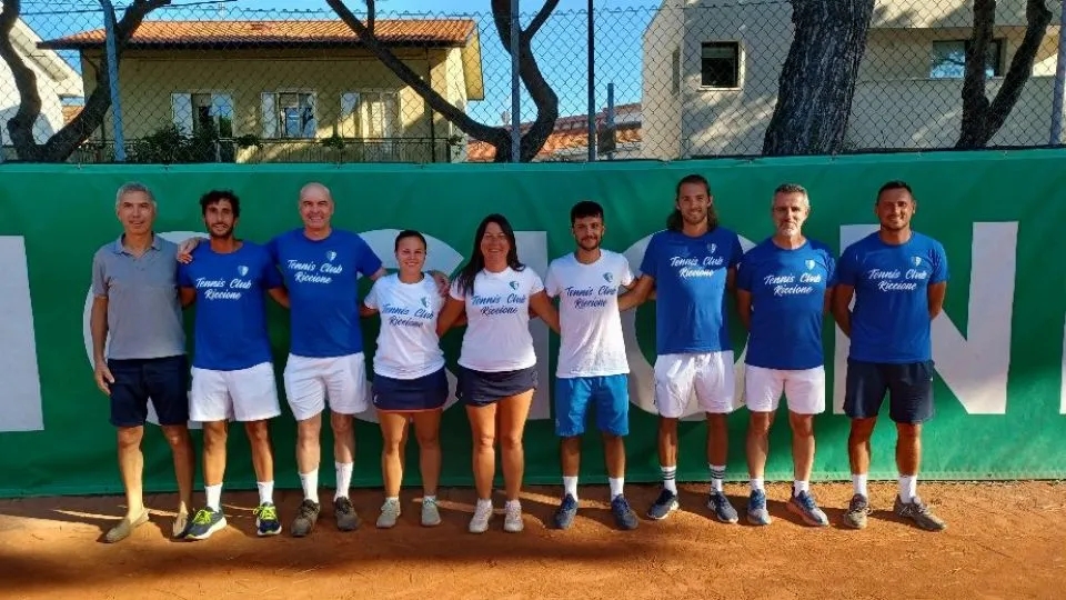 Foto di gruppo dei tecnici del Tc Riccione