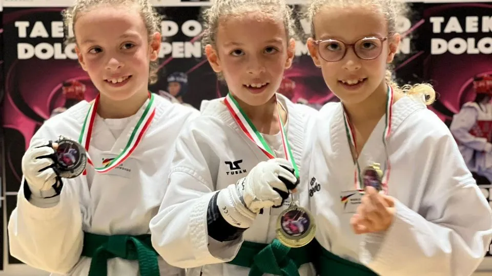 Le gemelle Fedele tutte con la medaglia
