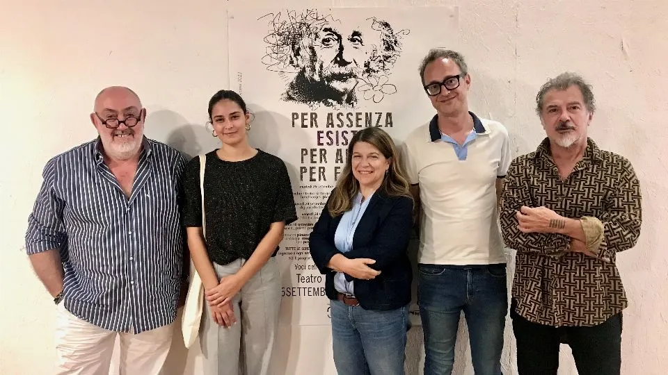 foto di gruppo alla presentazione del festival