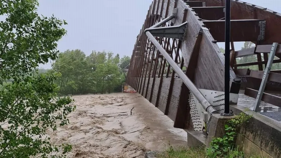 ponte degli scout fiume Marecchia