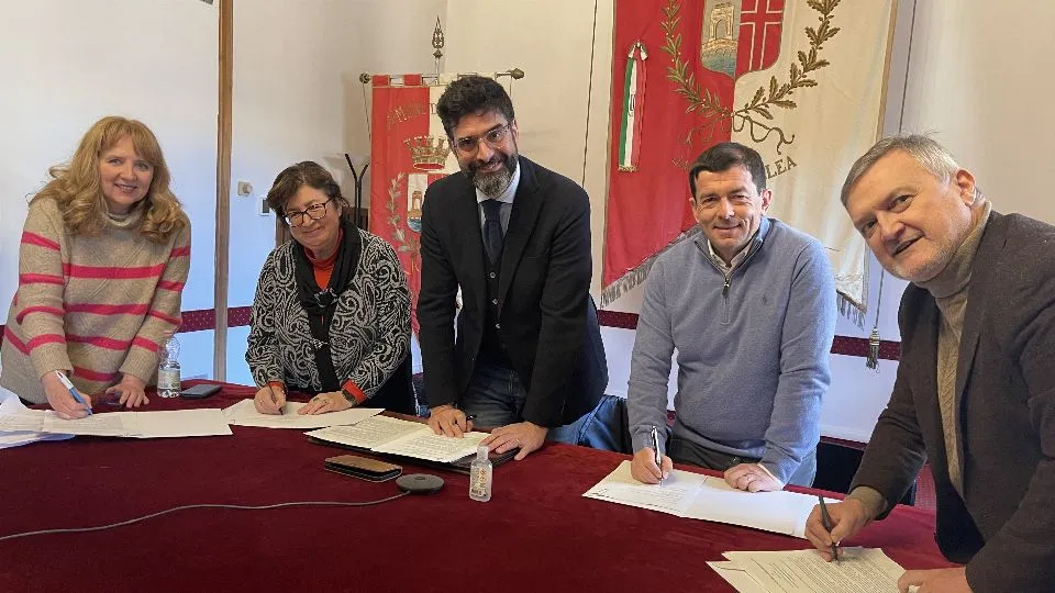 la firma del protocollo