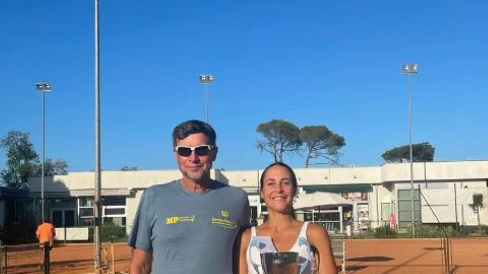 Paolo Pambianco premia Gioia Barbieri
