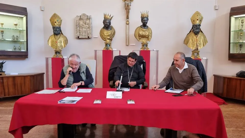la presentazione in diocesi