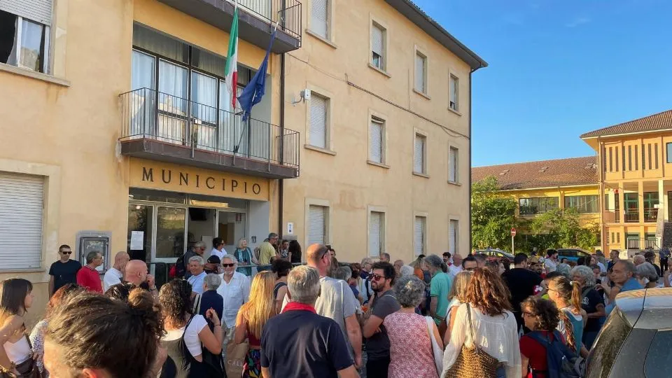 le proteste in Municipio (da Orizzonte Comune)