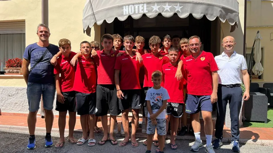 L’U15 in ritiro in Carpegna insieme al sindaco Mirco Ruggeri