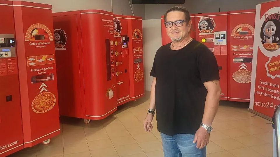 l’ideatore della “Dino’s pizza” Dino Mastropierro