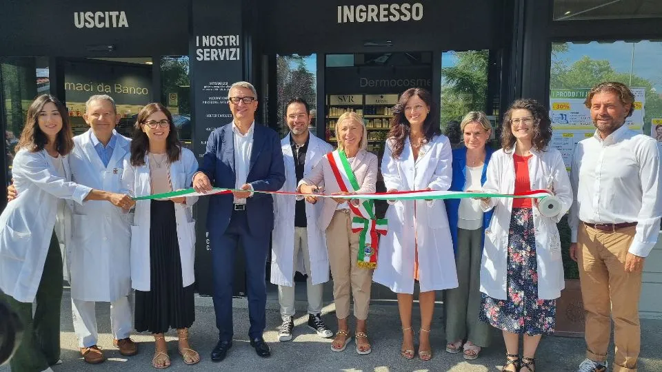l’inaugurazione della Farmacia a Cattolica