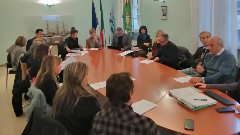 la riunione tra sindaca e categorie 
