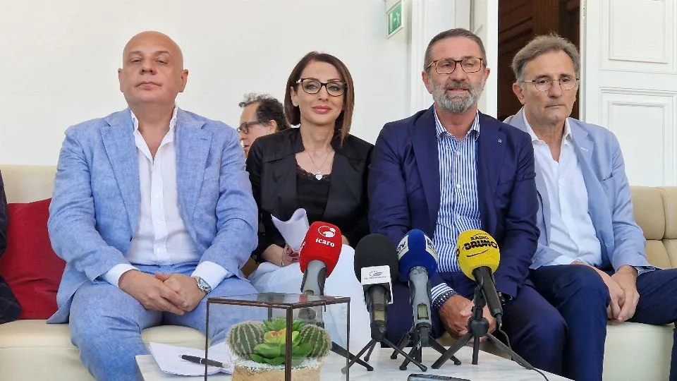 Al centro la neo presidente Stefania Di Salvo