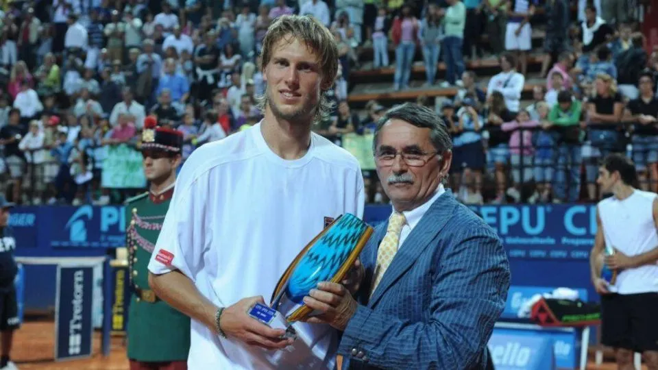 Seppi premiato per la vittoria del 2009