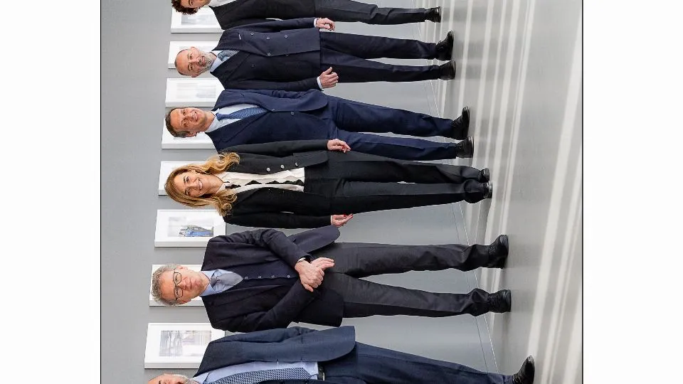 Il Cda di Scm Group. da sinistra, Martino Gemmani (Consigliere), Enrico Aureli (Vicepresidente), Marco Mancini (Amministratore delegato), Valentina Aureli (Consigliere), Giovanni Gemmani (Vicepresidente), Andrea Aureli (Presidente) e Luca Franceschini