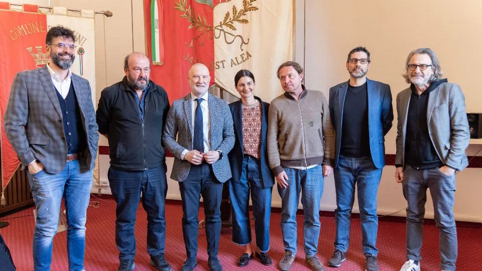 la presentazione di TRA