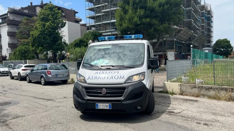 La polizia Mortuaria sul luogo dell’incidente mortale
