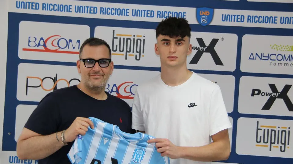 Carlo Ravanelli insieme al presidente dello United Riccione, Pasquale Cassese