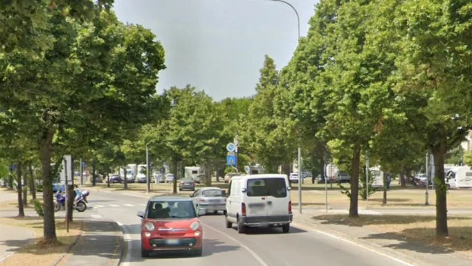 via Sandro Pertini