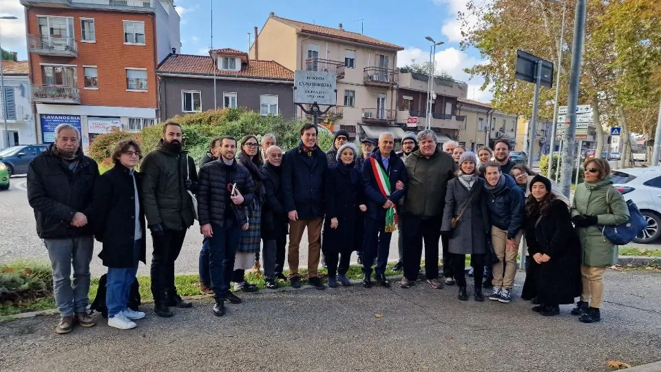 foto di gruppo all’inaugurazione