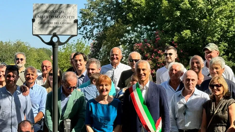 l’inaugurazione della rotatoria Mazzotti