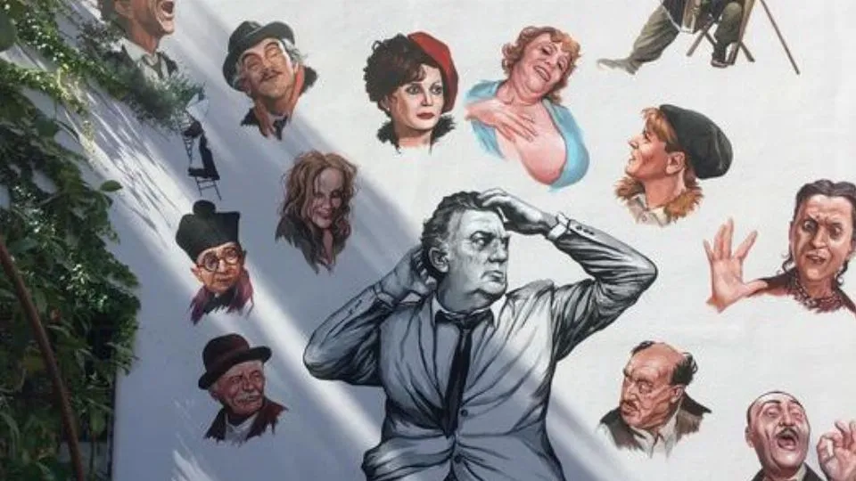 un murales felliniano di Sulaj (Società de Borg)
