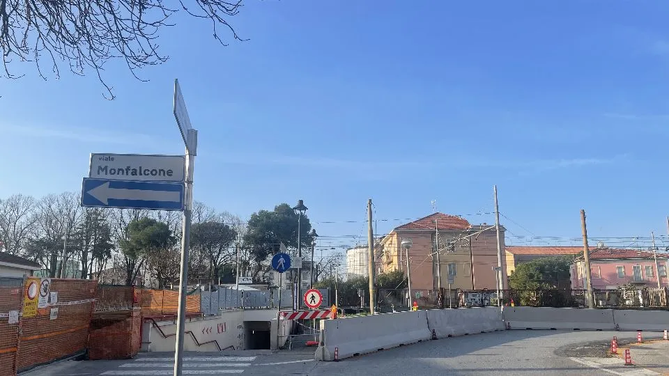 il sottopasso

