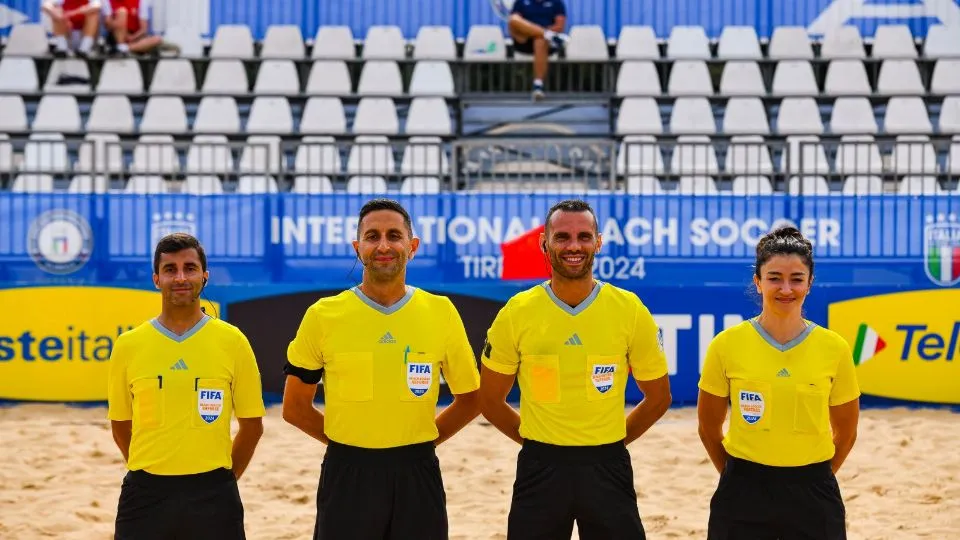 Delvecchio (secondo da sinistra) durante una delle gare (©FIGC)