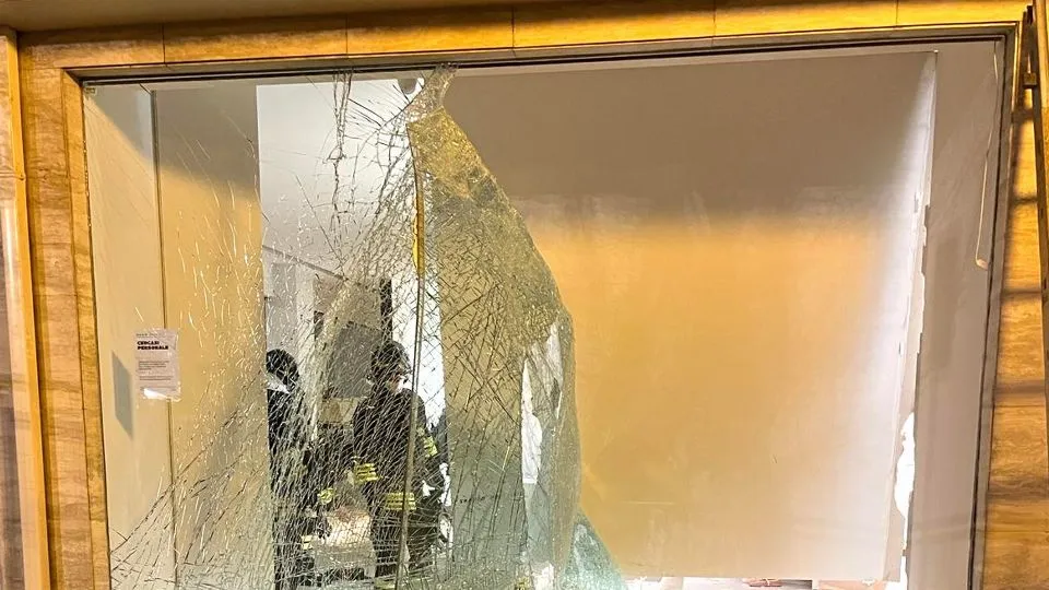 la spaccata allo Spazio Pritelli di Cattolica (foto Migliorini)