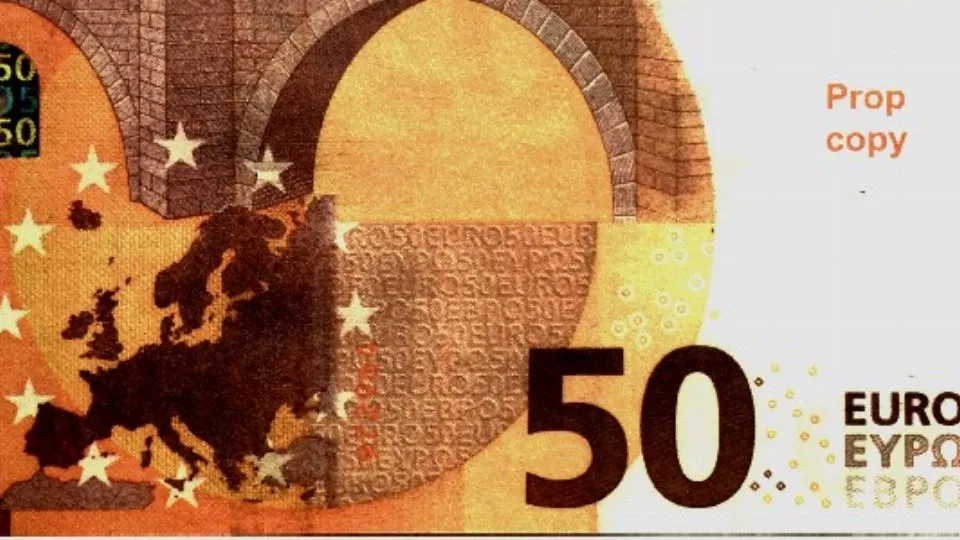 una banconota riprodotta